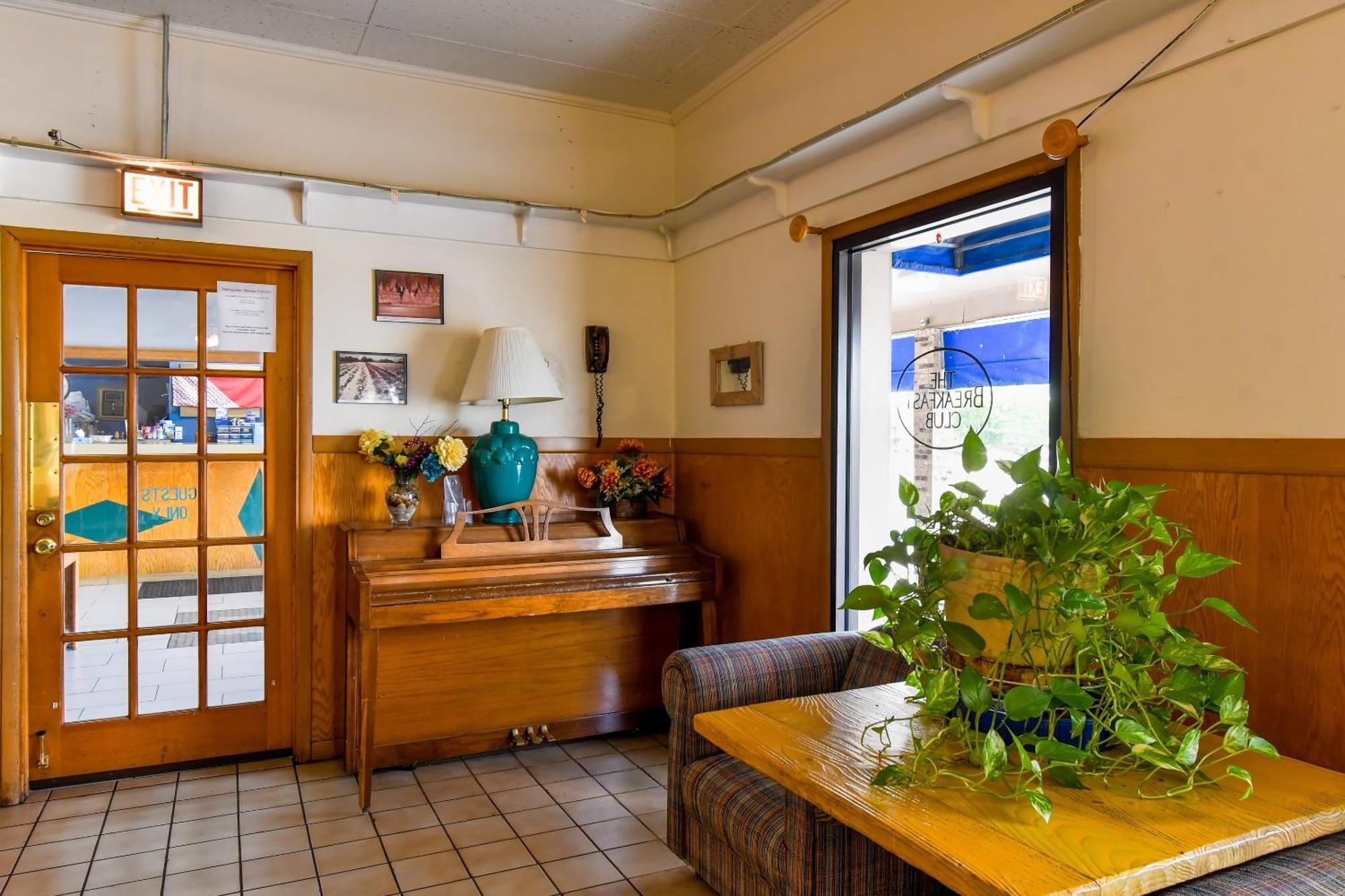 Oyo Hotel Tyler Lindale Εξωτερικό φωτογραφία